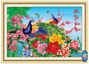 tranh thêu con công