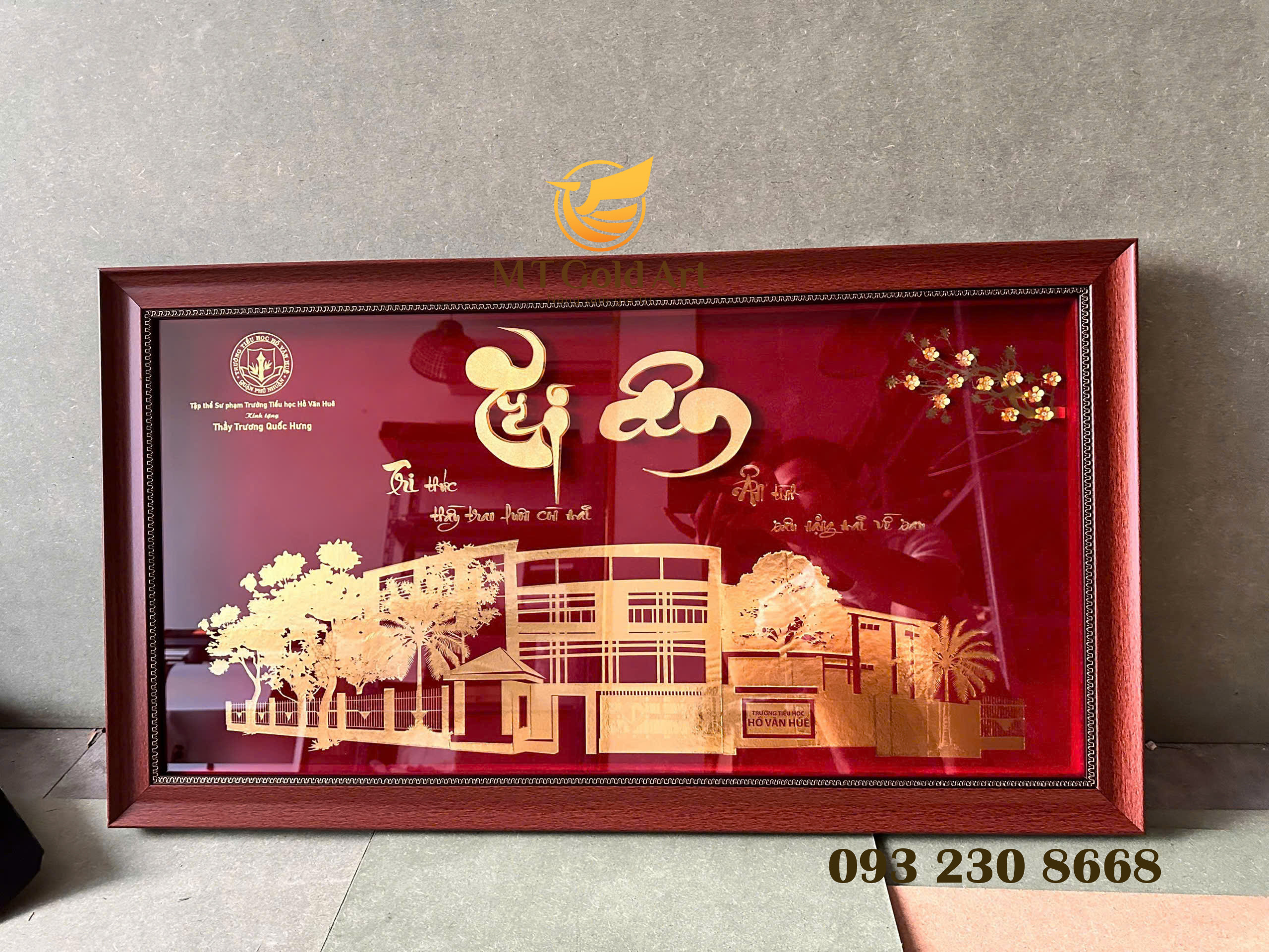 quà tri ân kỷ niệm thành lập trường