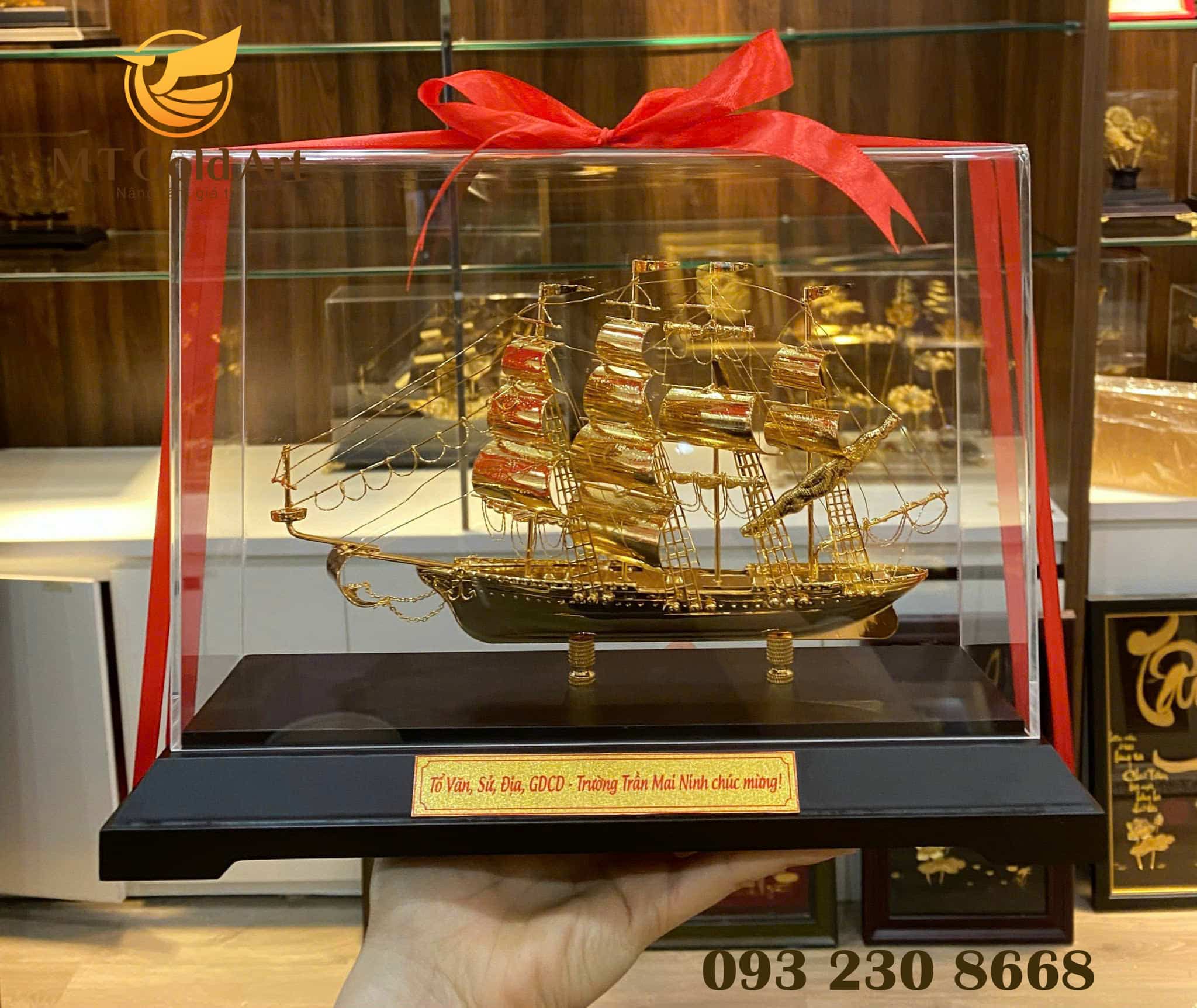 quà mạ vàng tặng thầy cô giáo