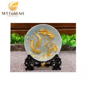 Đĩa cá chép hoa sen dát vàng (xanh) – D20cm