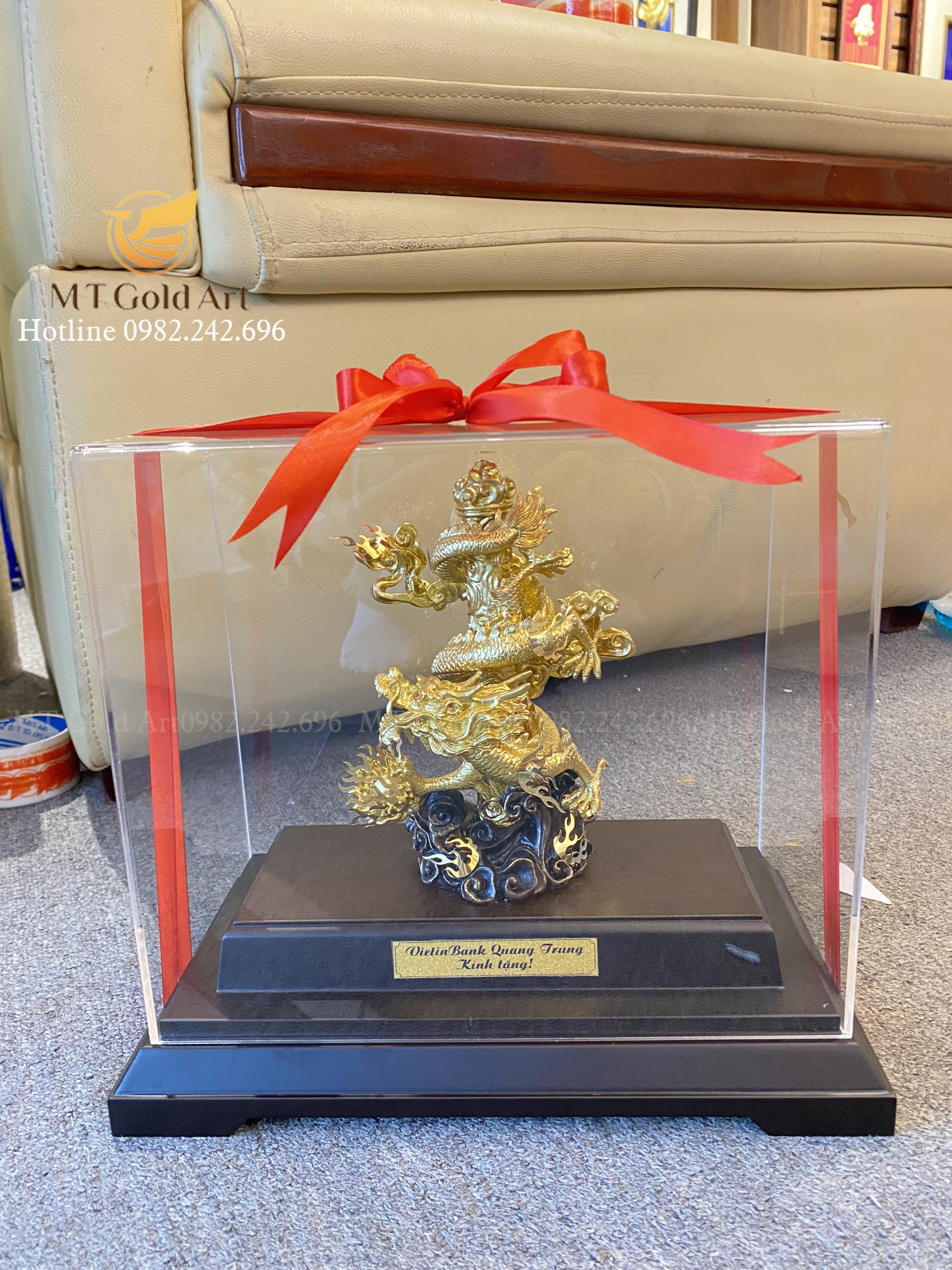 Quà tặng sếp độc đáo ý nghĩa nhất - tượng rồng quấn cột Quà tặng sếp độc đáo ý nghĩa nhất - tượng rồng quấn cột