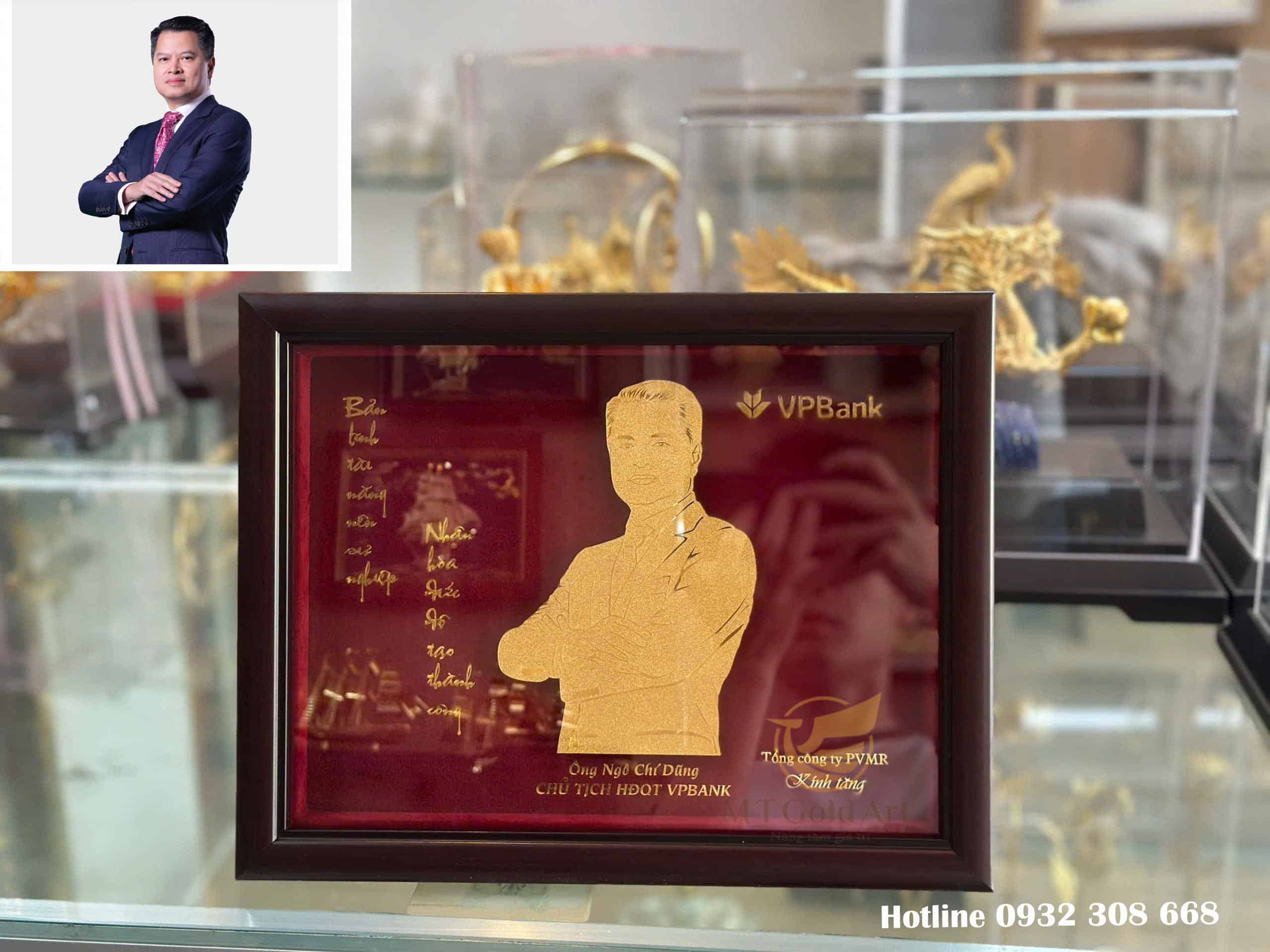 Quà tặng lãnh đạo ấn tượng ý nghĩa 