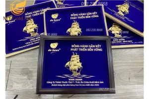 qua vinh danh khach hang dat san luong cao