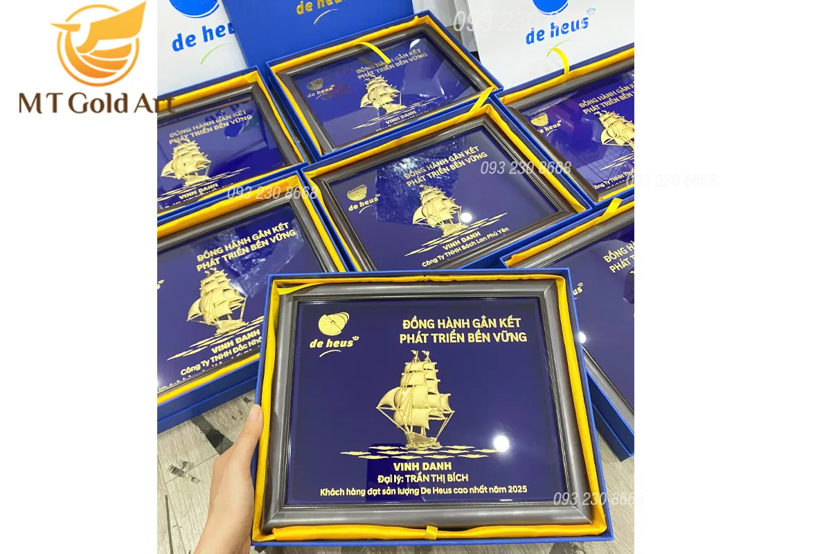 tranh thuyen vinh danh dai lý xuat sac